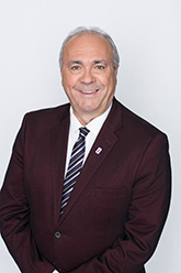 Staff_2019/richard-2019.jpg